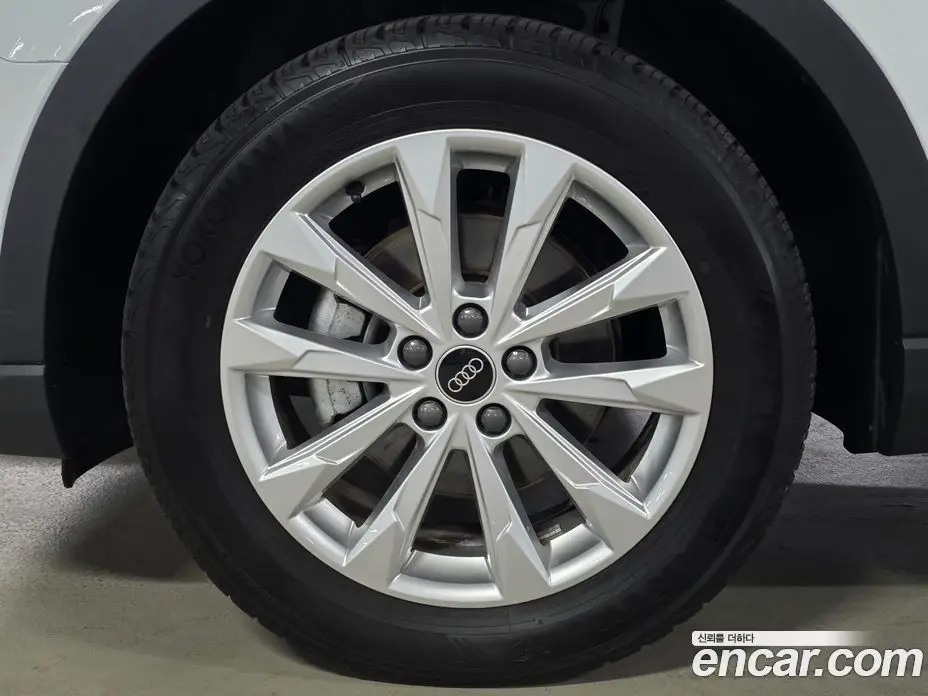 Audi Q3 2022 2.0 автомат (гидро), фото 5 Audi Q3 2022 2.0 автомат (гидро), фото 5