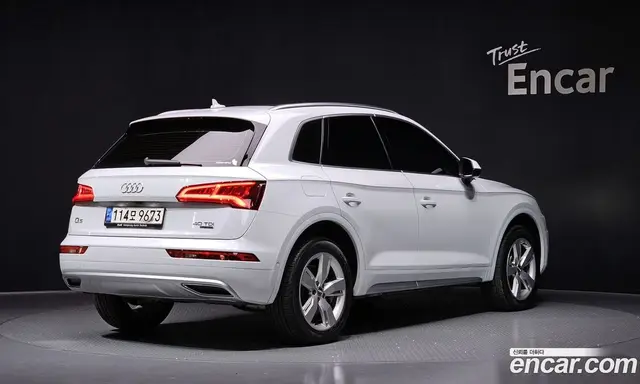 Audi Q5 2020 2.0 автомат (гидро), миниатюра 2