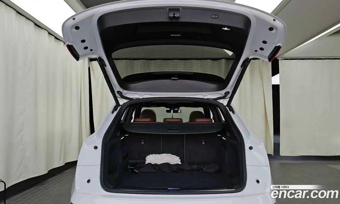 Audi Q5 2020 2.0 автомат (гидро), фото 20