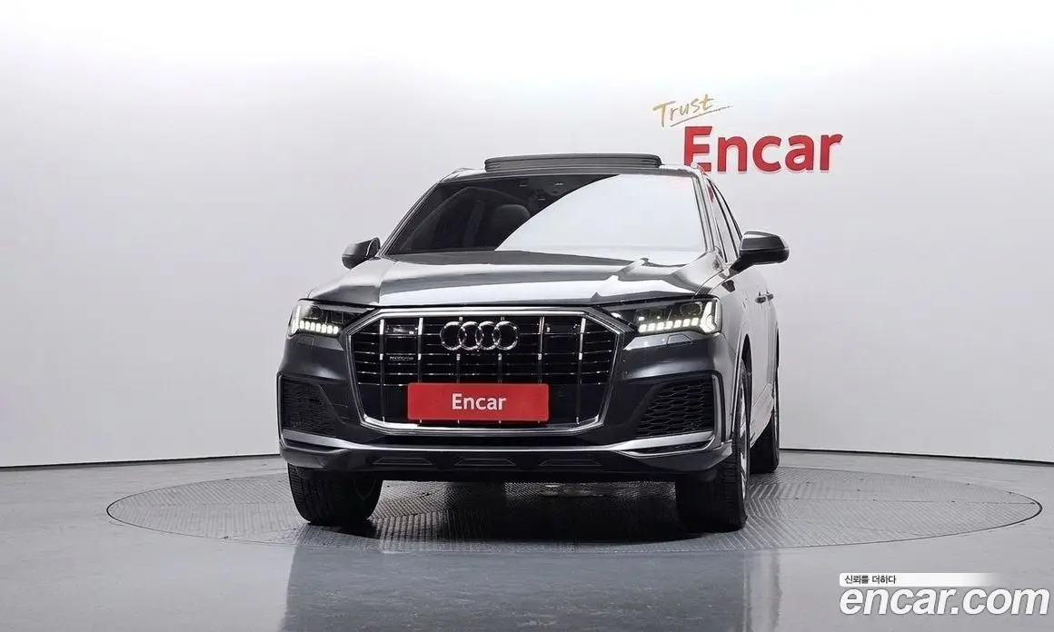 Audi Q7 2021 3.0 автомат (гидро), фото 3