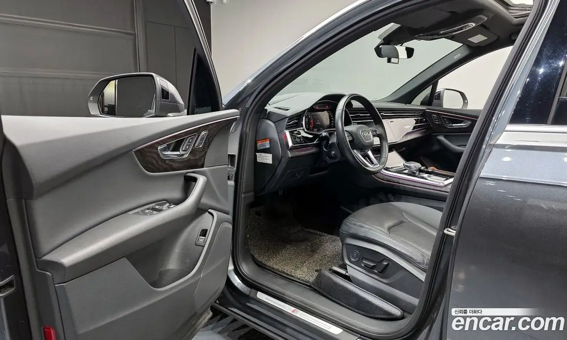 Audi Q7 2021 3.0 автомат (гидро), фото 10