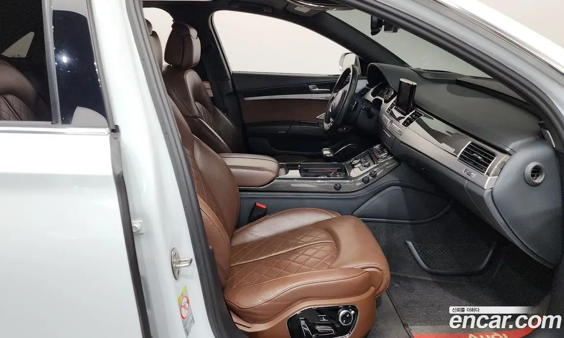 Audi S8 2015 4.0 автомат (гидро), фото 11 Audi S8 2015 4.0 автомат (гидро), фото 11