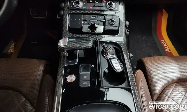 Audi S8 2015 4.0 автомат (гидро), миниатюра 9 Audi S8 2015 4.0 автомат (гидро), миниатюра 9