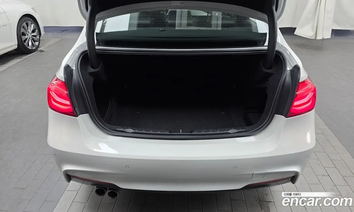 BMW 3 серия 2017 2.0 автомат (гидро), фото 20