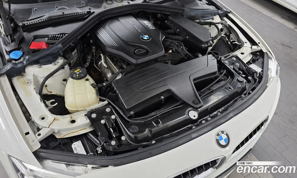 BMW 3 серия 2017 2.0 автомат (гидро), фото 6