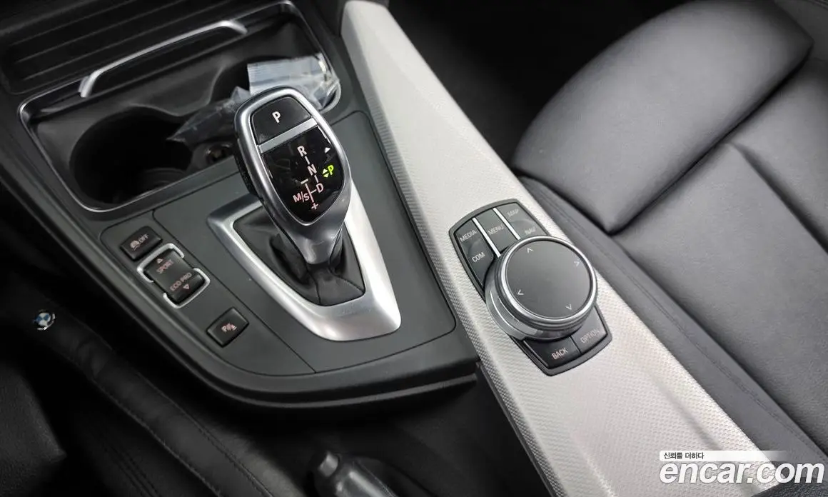 BMW 3 серия 2017 2.0 автомат (гидро), фото 9