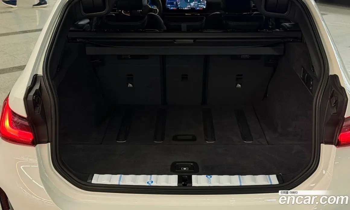 BMW 3 серия 2025 3.0 автомат (гидро), фото 11 BMW 3 серия 2025 3.0 автомат (гидро), фото 11