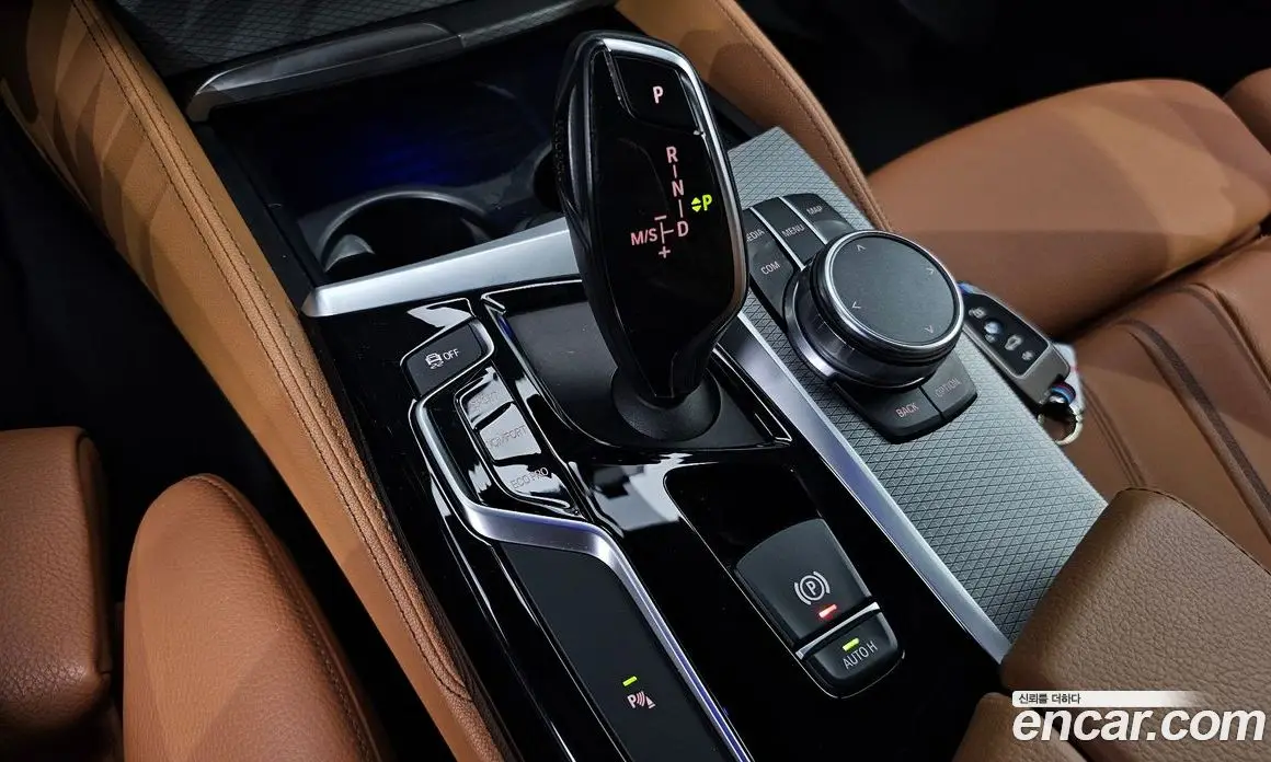 BMW 5 серия 2017 2.0 автомат (гидро), фото 9 BMW 5 серия 2017 2.0 автомат (гидро), фото 9