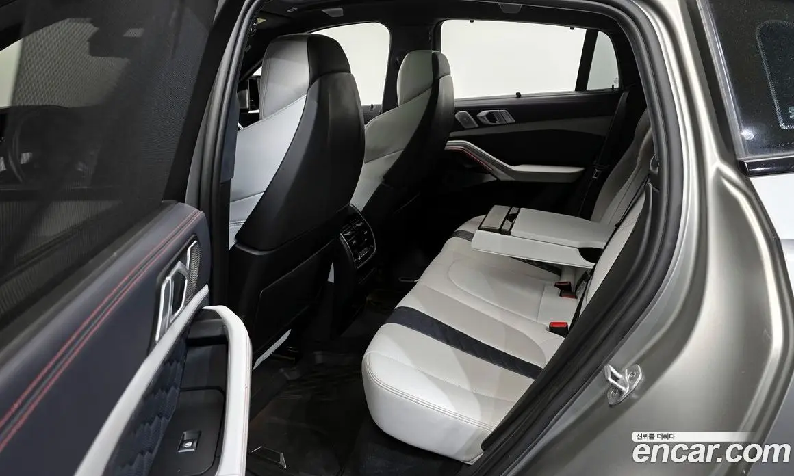 BMW X6M 2021 4.4 автомат (гидро), фото 20 BMW X6M 2021 4.4 автомат (гидро), фото 20