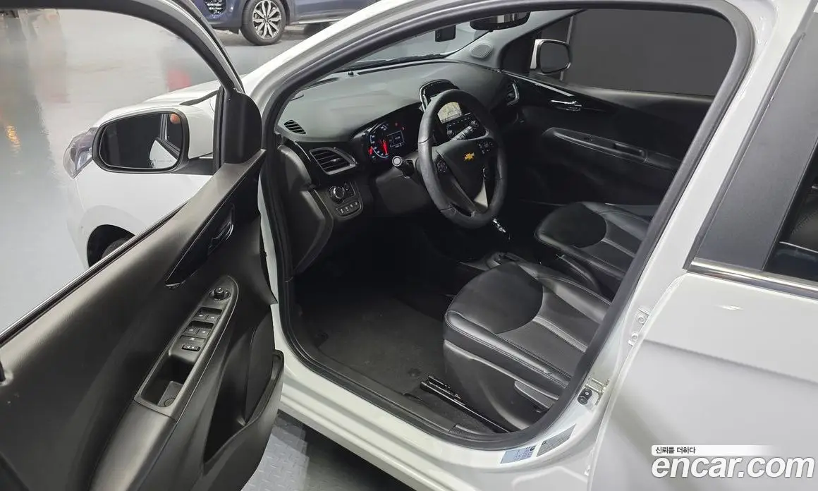 Chevrolet Spark 2019 1.0 автомат (гидро), фото 10 Chevrolet Spark 2019 1.0 автомат (гидро), фото 10