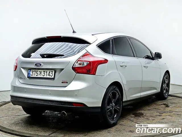 Ford Focus 2014 2.0 автомат (гидро), миниатюра 4