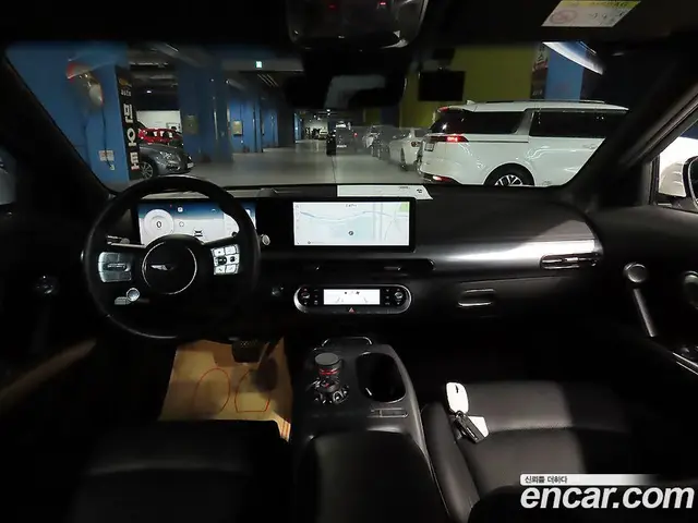 Genesis GV60 2022 0.1 автомат (гидро), миниатюра 5 Genesis GV60 2022 0.1 автомат (гидро), миниатюра 5