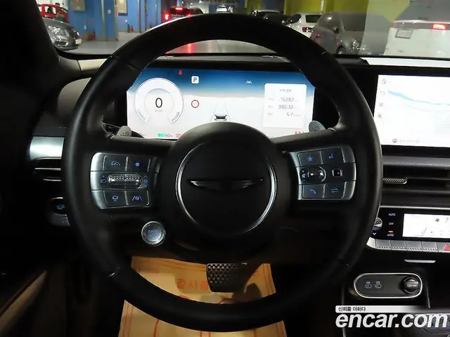Genesis GV60 2022 0.1 автомат (гидро), миниатюра 9 Genesis GV60 2022 0.1 автомат (гидро), миниатюра 9