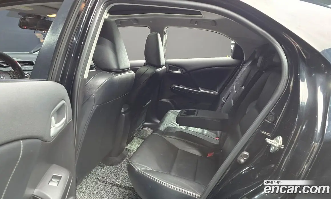 Honda Civic 2013 1.8 автомат (гидро), фото 12