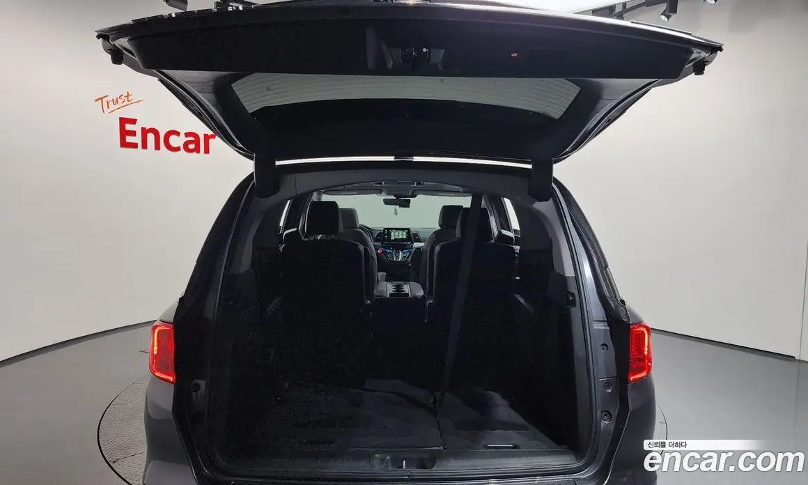 Honda Odyssey 2019 3.5 автомат (гидро), фото 20 Honda Odyssey 2019 3.5 автомат (гидро), фото 20