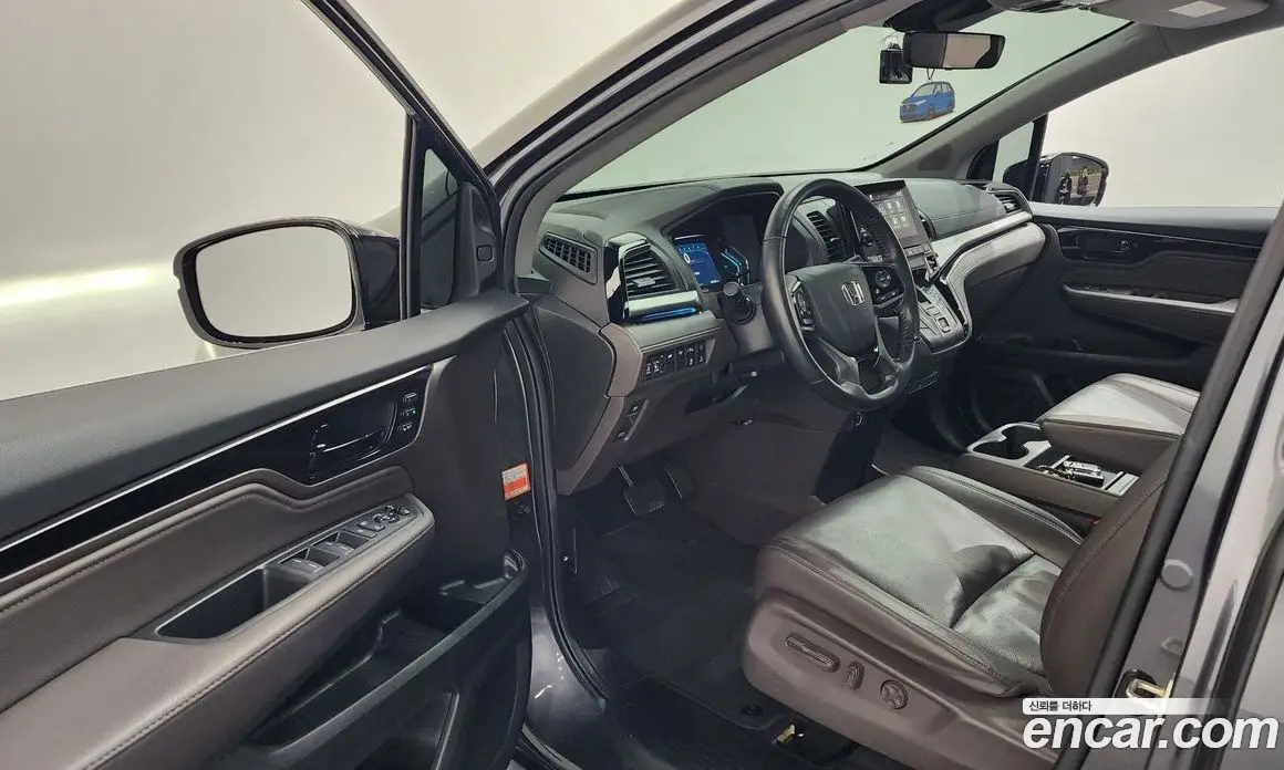 Honda Odyssey 2019 3.5 автомат (гидро), фото 10 Honda Odyssey 2019 3.5 автомат (гидро), фото 10