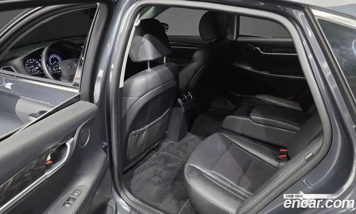 Hyundai Grandeur 2019 2.4 автомат (гидро), фото 11 Hyundai Grandeur 2019 2.4 автомат (гидро), фото 11