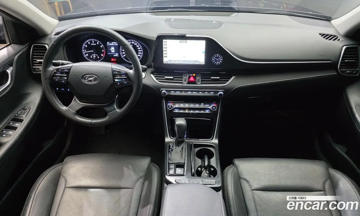 Hyundai Grandeur 2019 2.4 автомат (гидро), фото 7 Hyundai Grandeur 2019 2.4 автомат (гидро), фото 7