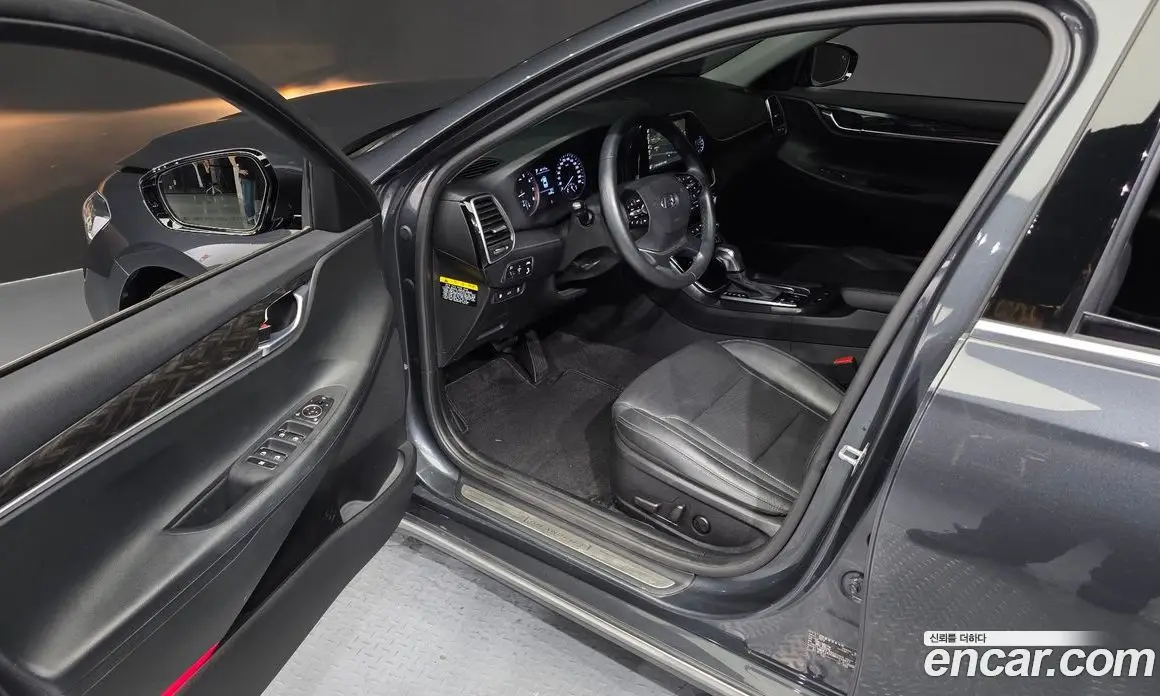 Hyundai Grandeur 2019 2.4 автомат (гидро), фото 10 Hyundai Grandeur 2019 2.4 автомат (гидро), фото 10