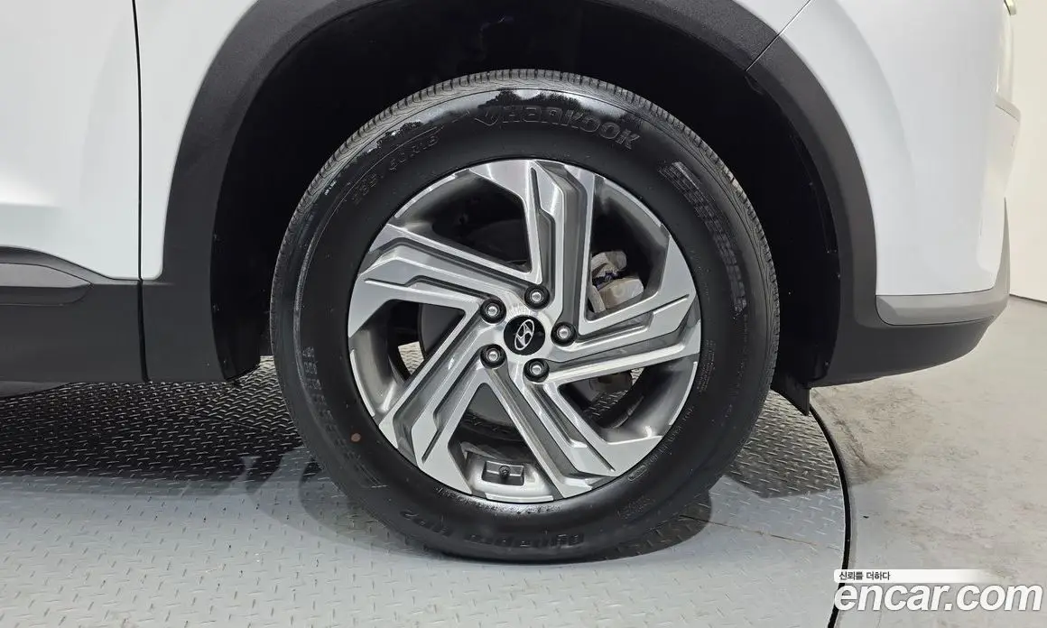 Hyundai Santa Fe 2023 2.2 автомат (гидро), фото 5 Hyundai Santa Fe 2023 2.2 автомат (гидро), фото 5