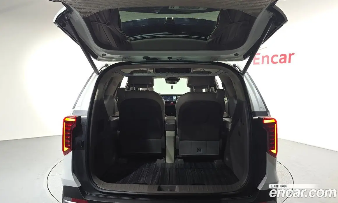 Kia Carnival 2026 1.6 автомат (гидро), фото 18