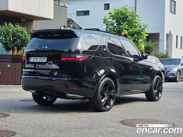 Land Rover Discovery 2025 3.0 автомат (гидро), миниатюра 2