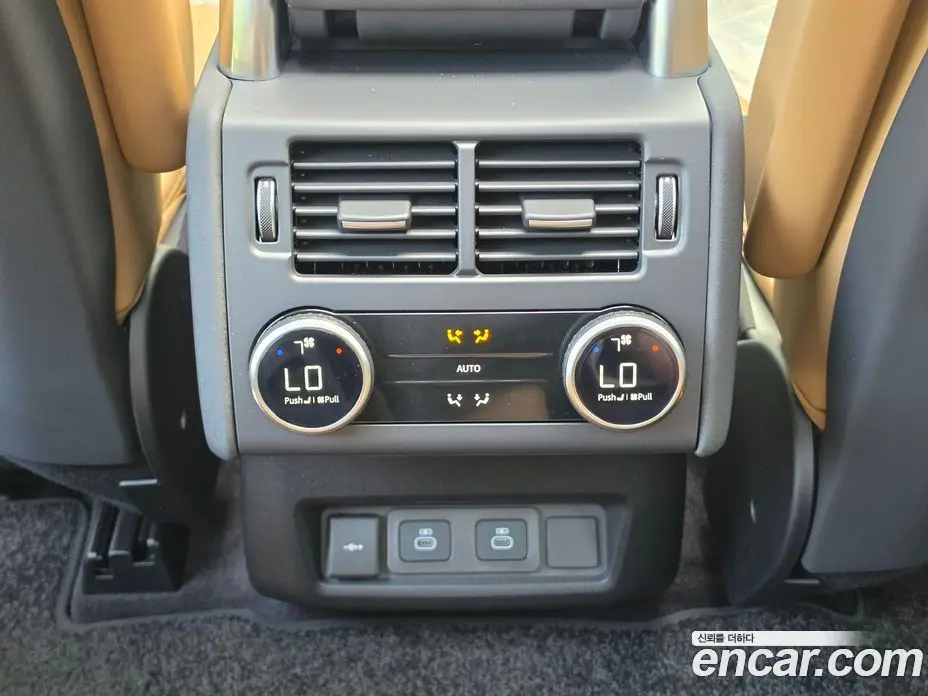 Land Rover Discovery 2025 3.0 автомат (гидро), фото 13