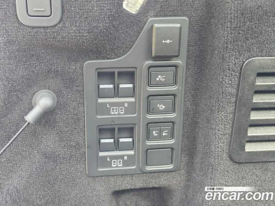 Land Rover Discovery 2025 3.0 автомат (гидро), фото 19