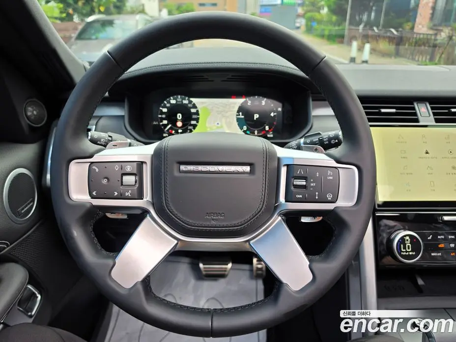 Land Rover Discovery 2025 3.0 автомат (гидро), фото 6