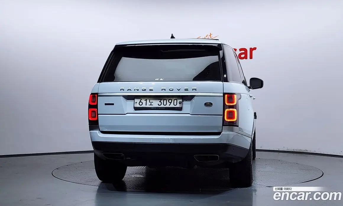 Land Rover Range Rover 2018 4.4 автомат (гидро), фото 4 Land Rover Range Rover 2018 4.4 автомат (гидро), фото 4