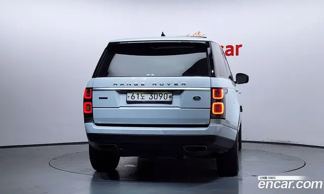 Land Rover Range Rover 2018 4.4 автомат (гидро), миниатюра 4 Land Rover Range Rover 2018 4.4 автомат (гидро), миниатюра 4
