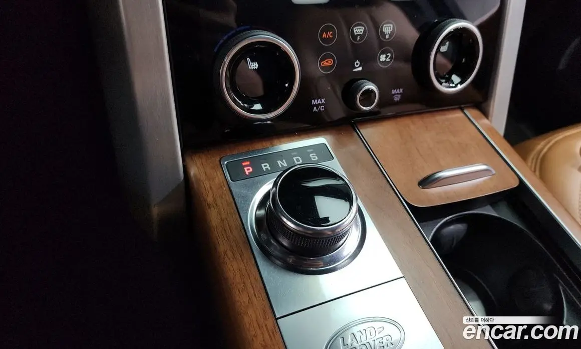 Land Rover Range Rover 2018 4.4 автомат (гидро), фото 9 Land Rover Range Rover 2018 4.4 автомат (гидро), фото 9