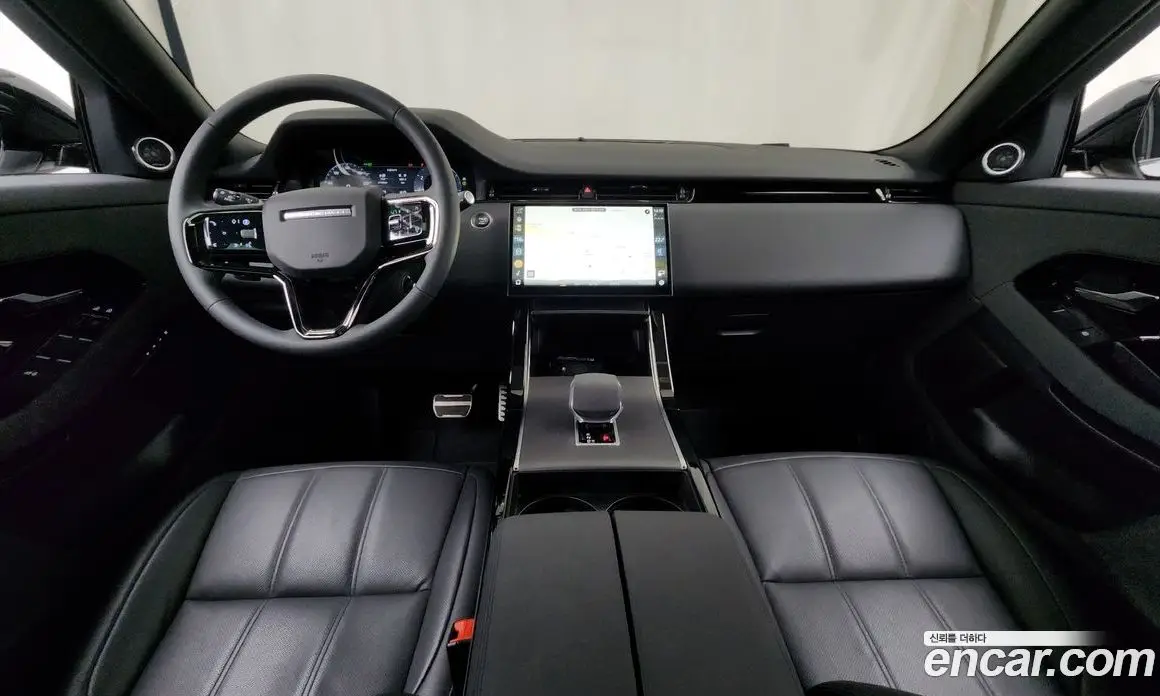 Land Rover Range Rover Evoque 2024 2.0 автомат (гидро), фото 7 Land Rover Range Rover Evoque 2024 2.0 автомат (гидро), фото 7