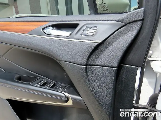 Lincoln MKC 2016 2.0 автомат (гидро), миниатюра 11