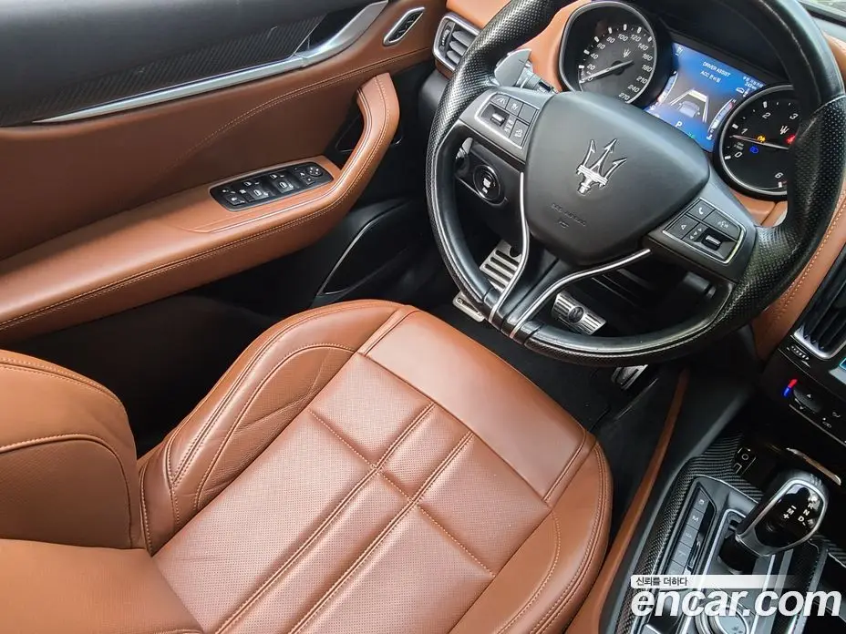 Maserati Levante 2018 3.0 автомат (гидро), фото 17