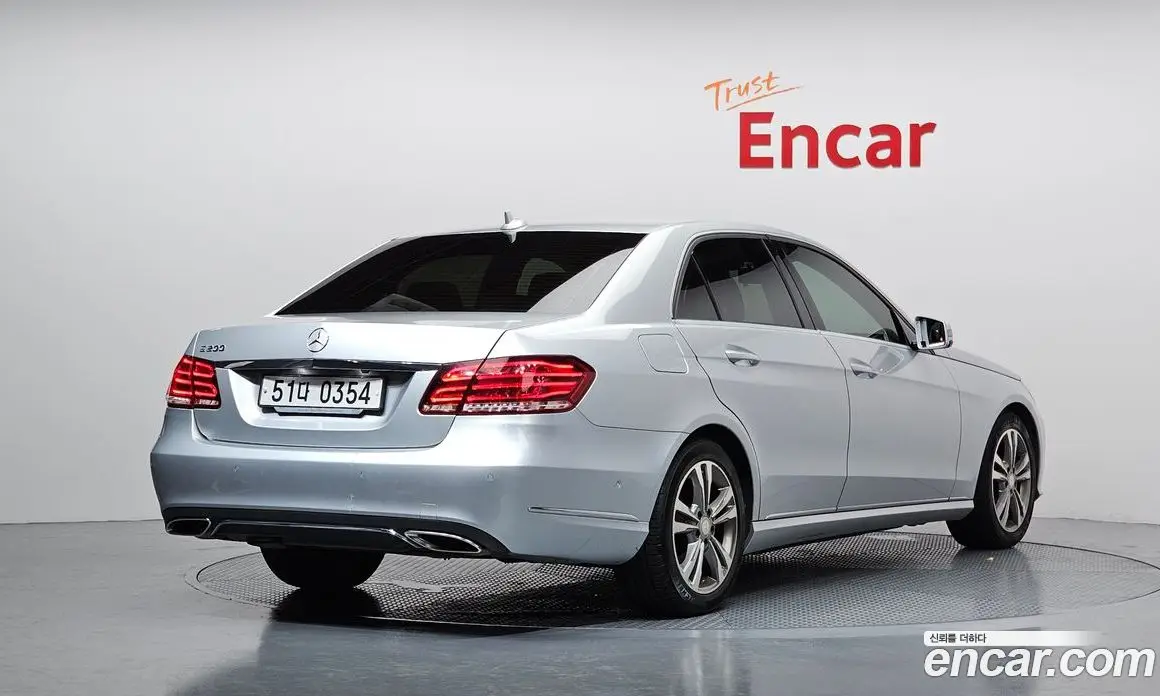 Mercedes-Benz E-Class 2015 2.0 автомат (гидро), фото 2 Mercedes-Benz E-Class 2015 2.0 автомат (гидро), фото 2