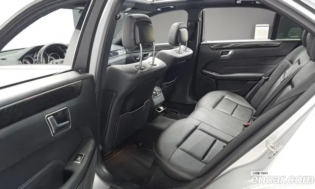 Mercedes-Benz E-Class 2015 2.0 автомат (гидро), миниатюра 11 Mercedes-Benz E-Class 2015 2.0 автомат (гидро), миниатюра 11
