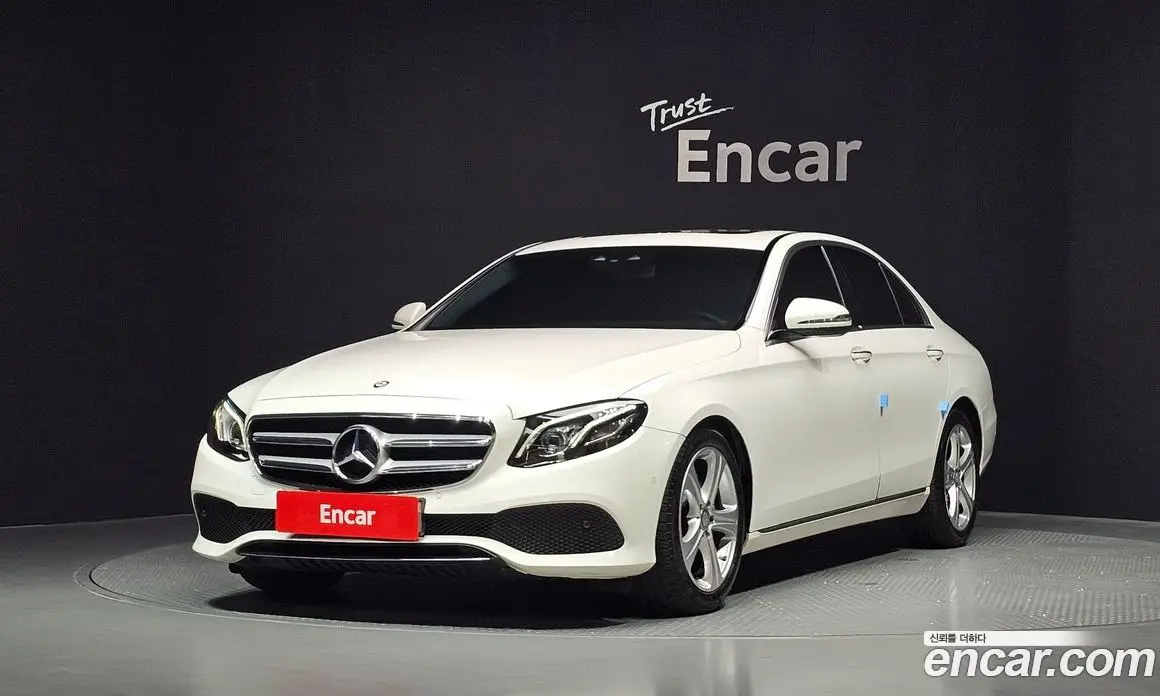 Mercedes-Benz E-Class 2016 1.9 автомат (гидро), фото 1 Mercedes-Benz E-Class 2016 1.9 автомат (гидро), фото 1