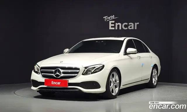 Mercedes-Benz E-Class, 2016, 70 240 км