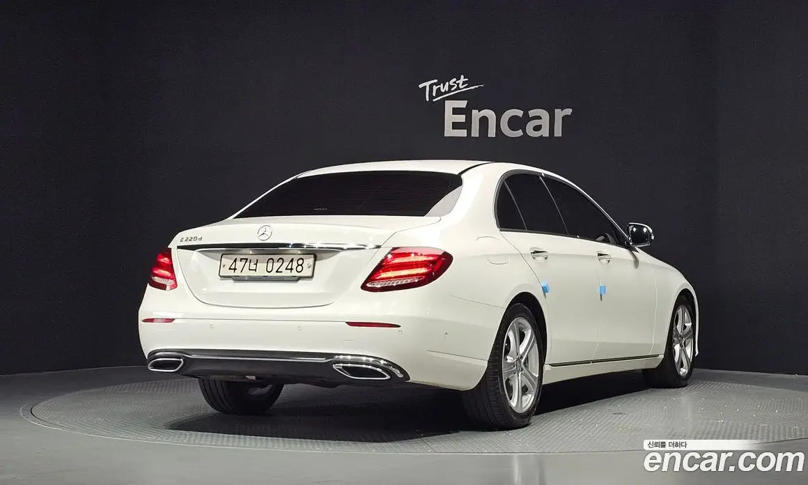 Mercedes-Benz E-Class 2016 1.9 автомат (гидро), фото 2 Mercedes-Benz E-Class 2016 1.9 автомат (гидро), фото 2
