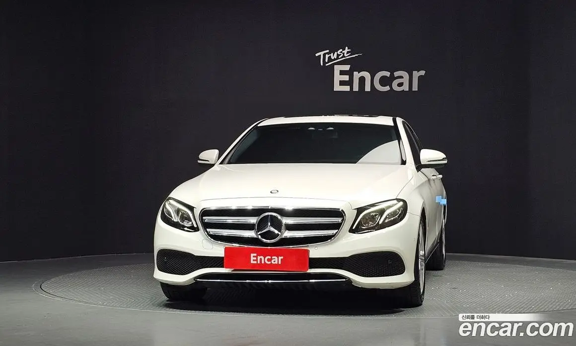 Mercedes-Benz E-Class 2016 1.9 автомат (гидро), фото 3 Mercedes-Benz E-Class 2016 1.9 автомат (гидро), фото 3