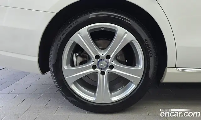 Mercedes-Benz E-Class 2016 1.9 автомат (гидро), миниатюра 5 Mercedes-Benz E-Class 2016 1.9 автомат (гидро), миниатюра 5