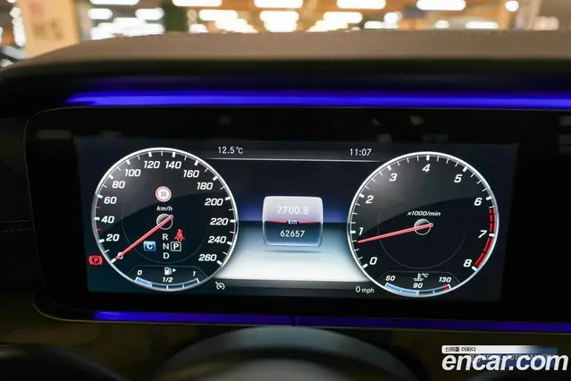 Mercedes-Benz E-Class 2019 2.0 автомат (гидро), миниатюра 8