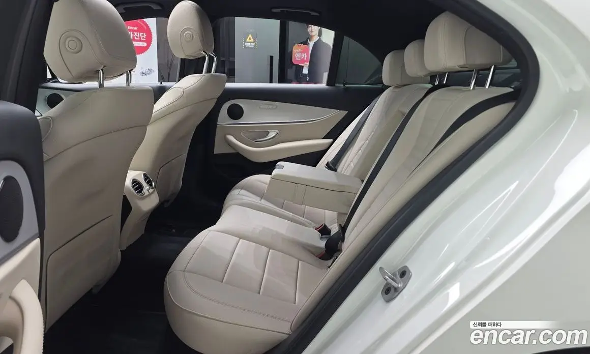 Mercedes-Benz E-Class 2021 2.0 автомат (гидро), фото 12