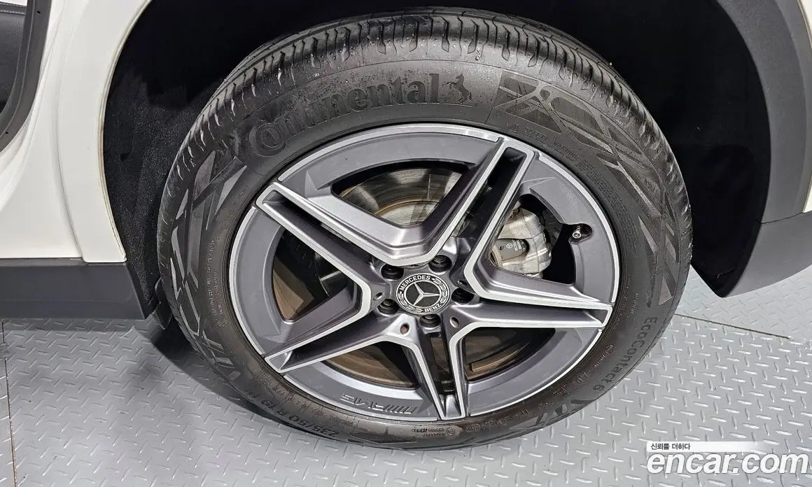 Mercedes-Benz GLA-Class 2022 2.0 автомат (гидро), фото 5