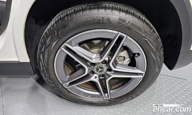 Mercedes-Benz GLA-Class 2022 2.0 автомат (гидро), миниатюра 5
