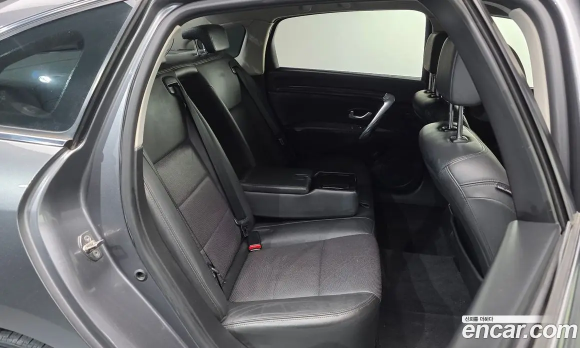 Renault (Samsung) SM7 2015 2.5 автомат (гидро), фото 12 Renault (Samsung) SM7 2015 2.5 автомат (гидро), фото 12