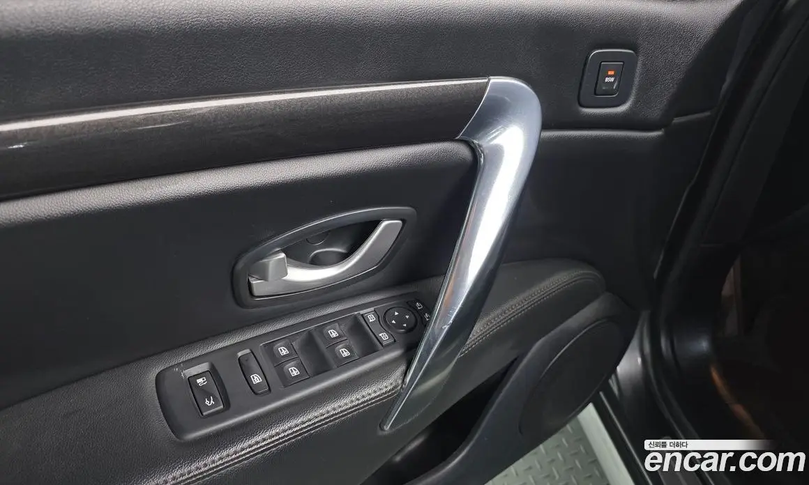Renault (Samsung) SM7 2015 2.5 автомат (гидро), фото 17 Renault (Samsung) SM7 2015 2.5 автомат (гидро), фото 17
