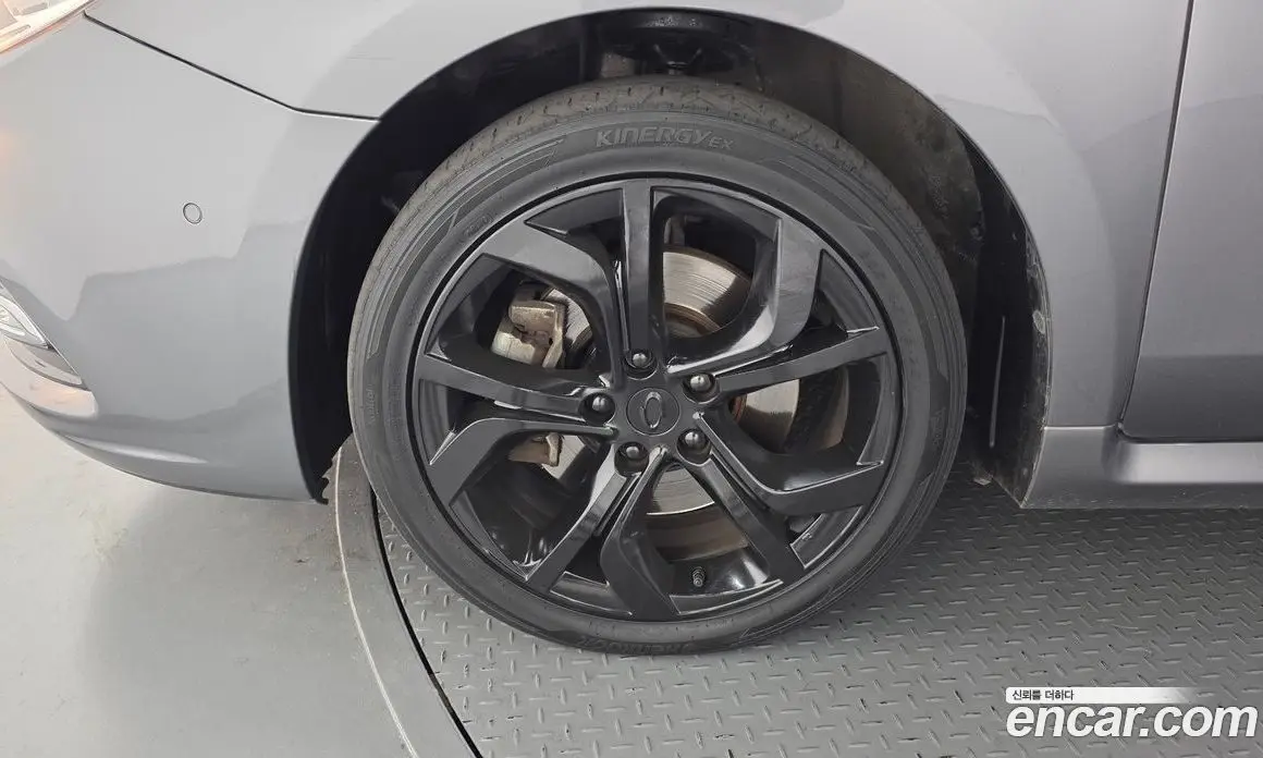 Renault (Samsung) SM7 2015 2.5 автомат (гидро), фото 5 Renault (Samsung) SM7 2015 2.5 автомат (гидро), фото 5