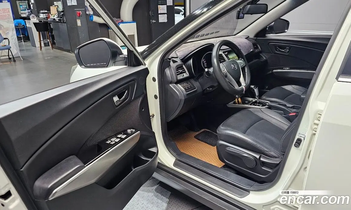 SsangYong TIBOLI 2016 1.6 автомат (гидро), фото 10